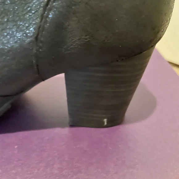 Clarks Indigo Leather Mission Alfa Bootie - Picture 5 of 5